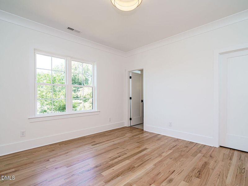 041-1280x960-photo 041-1280x960-photo