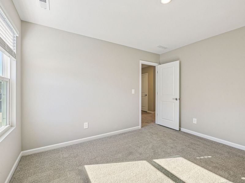Spacious, unfurnished interior of a new home in Watkins Glen, Raleigh (Image 20). Spacious, unfurnished interior of a new home in Watkins Glen, Raleigh (Image 20).