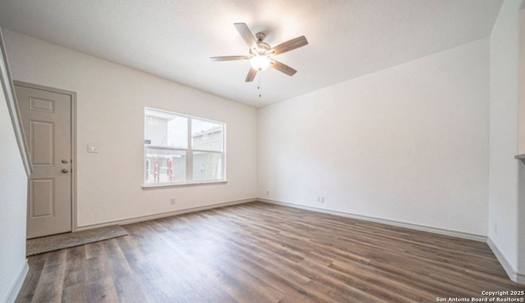Spacious, unfurnished interior of a new home in , San Antonio (Image 13).