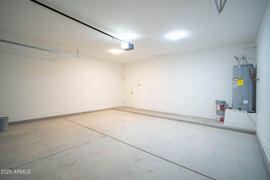 35684 W Chipman Rd -17 35684 W Chipman Rd -17