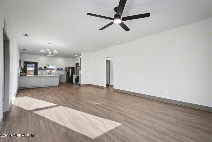 Spacious, unfurnished interior of a new home in , Jacksonville (Image 21).