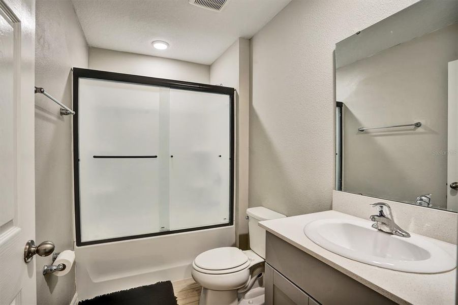 Furnished interior view inside a new home in Hammock Reserve, Haines City (Image 11).