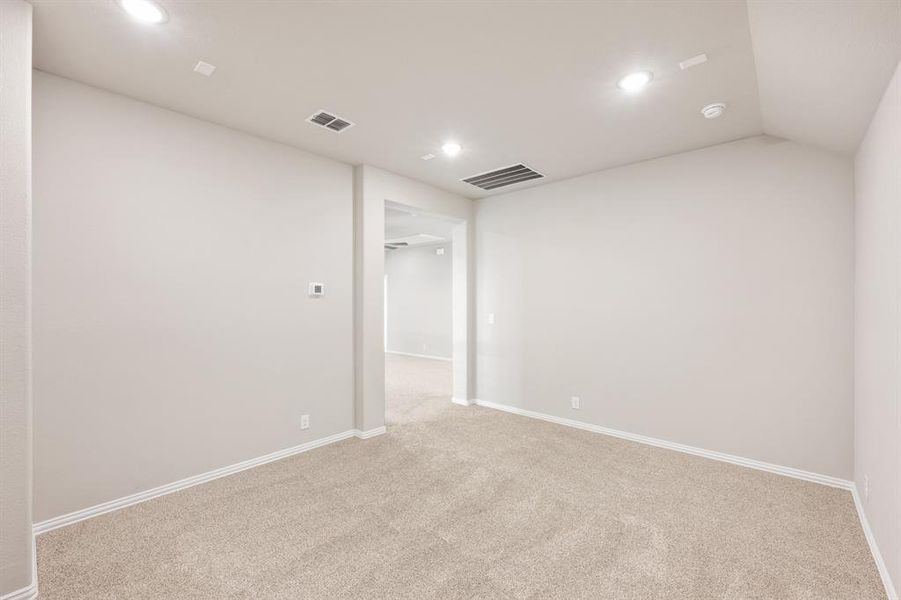 Spacious, unfurnished interior of a new home in Devonshire, Forney (Image 27).
