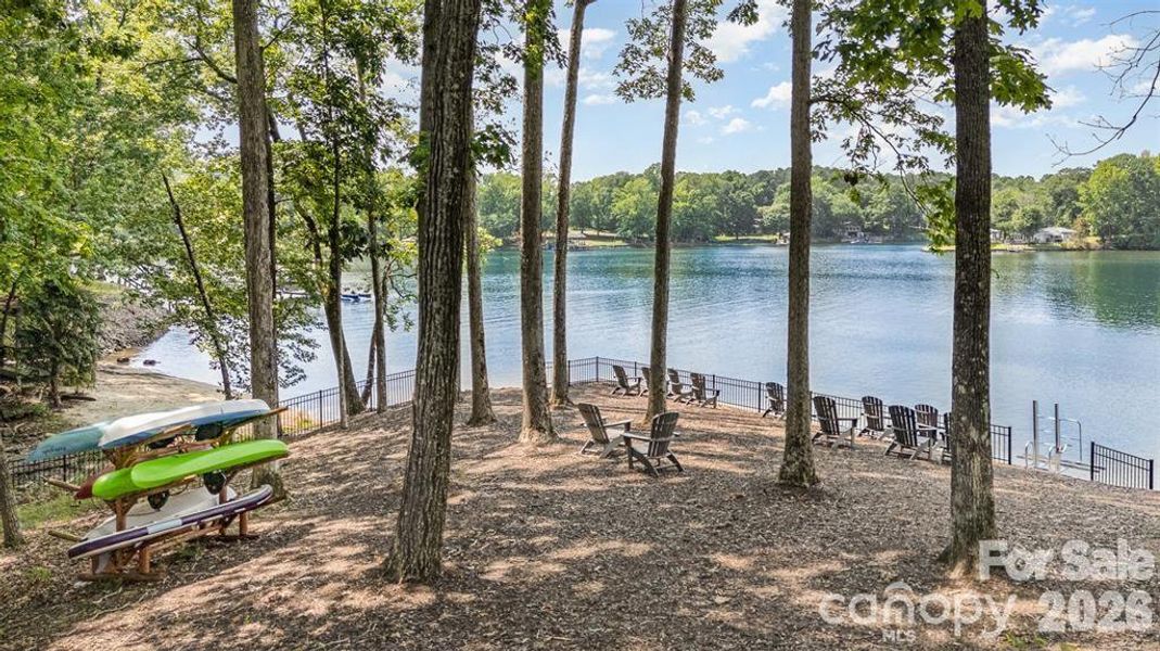 Natural landscape and outdoor views near  in Charlotte (Image 26).
