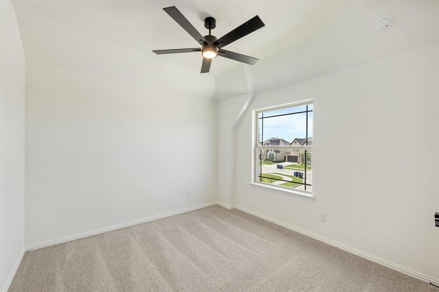 Spacious, unfurnished interior of a new home in Willow Wood Classic 50, McKinney (Image 30).