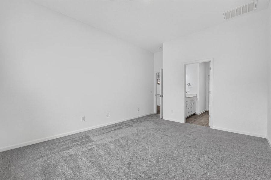 Spacious, unfurnished interior of a new home in Ridge at Sugar Creek, Indian Land (Image 22). Spacious, unfurnished interior of a new home in Ridge at Sugar Creek, Indian Land (Image 22).