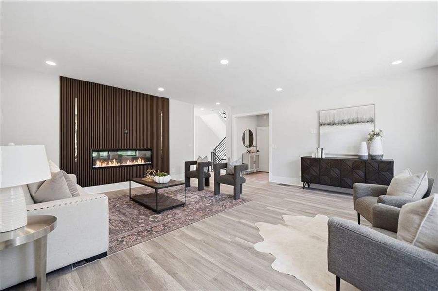 Furnished interior view inside a new home in , Roswell (Image 50).
