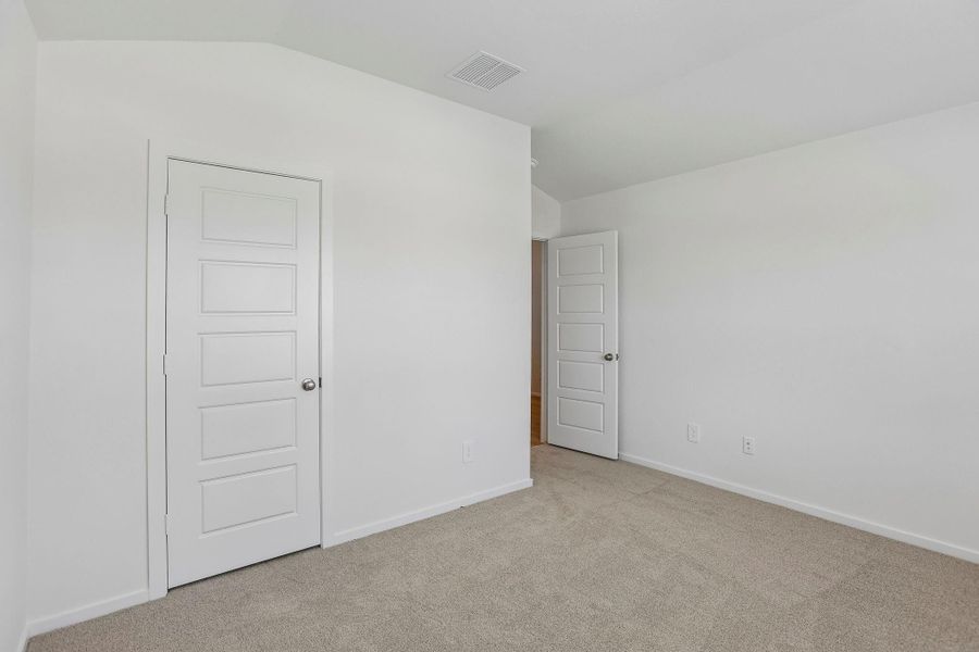 Spacious, unfurnished interior of a new home in Riviera Pines - Classic Series, Huffman (Image 16).