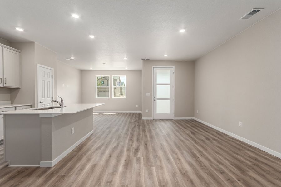 Image 24 of a home in Painted Prairie.