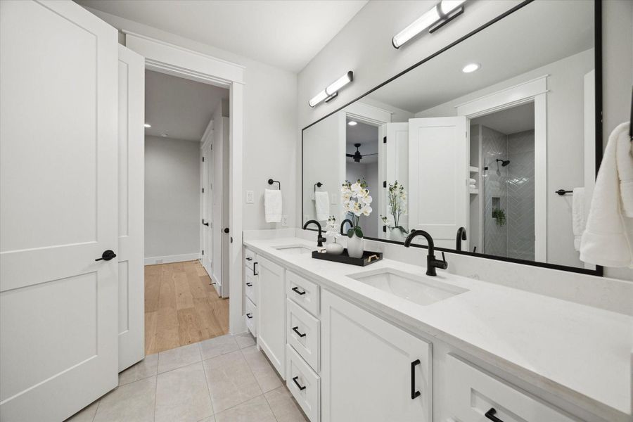 Hollywood bathroom vanity space with extra storage.