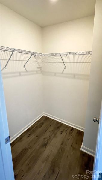 Spacious, unfurnished interior of a new home in , Peachland (Image 20).