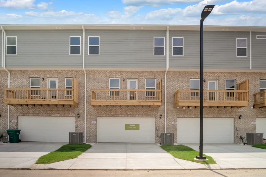 Image 39 of a home in Sweetbriar Place. Image 39 of a home in Sweetbriar Place.
