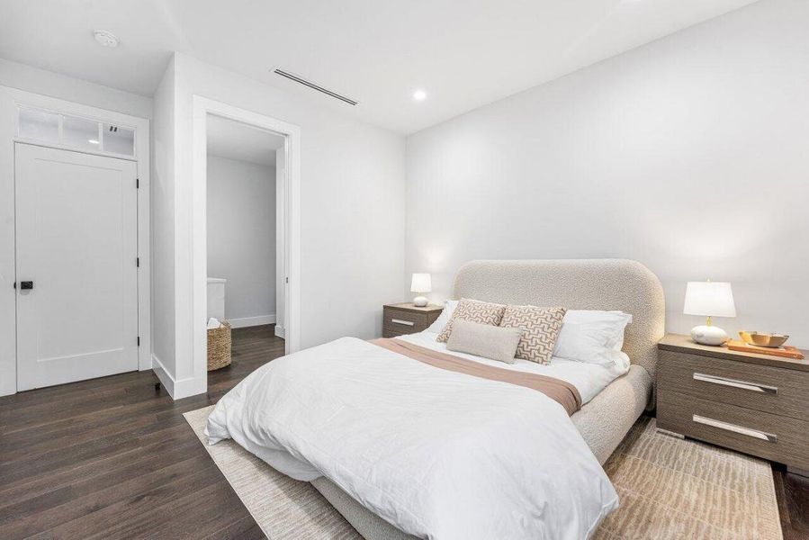 024-11823LakeShorePlace-NorthPalmBeach-F