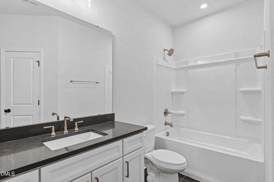 Twinleaf Townes 24_Bathroom 2_2.27.26_we