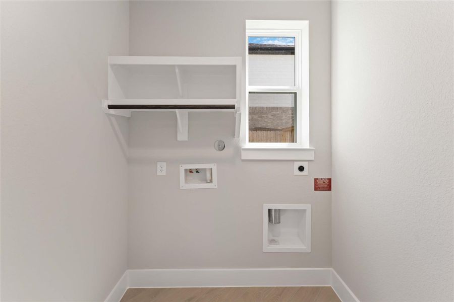 Spacious, unfurnished interior of a new home in Arabella on the Prairie, Richmond (Image 20).