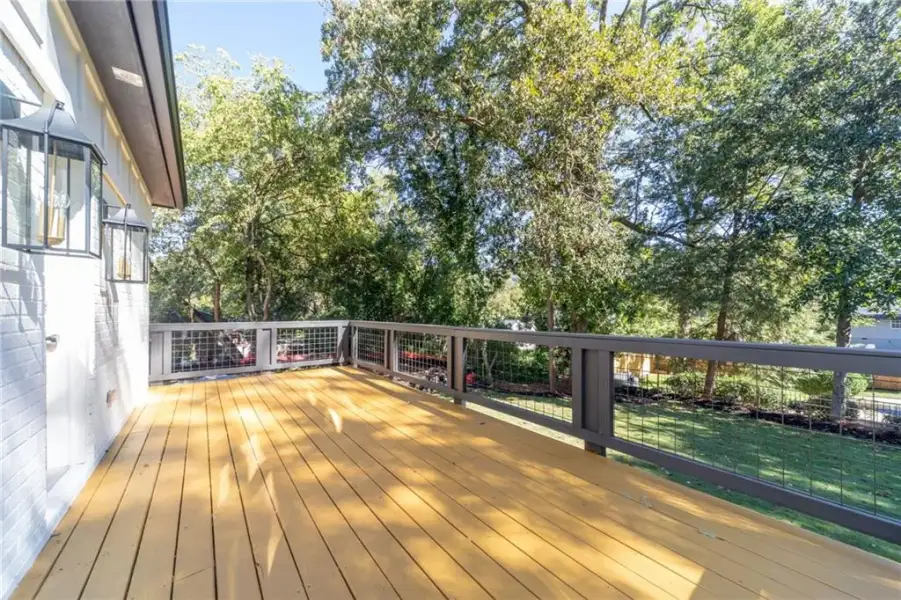 Exterior details and patio area of a home in , College Park (Image 28).
