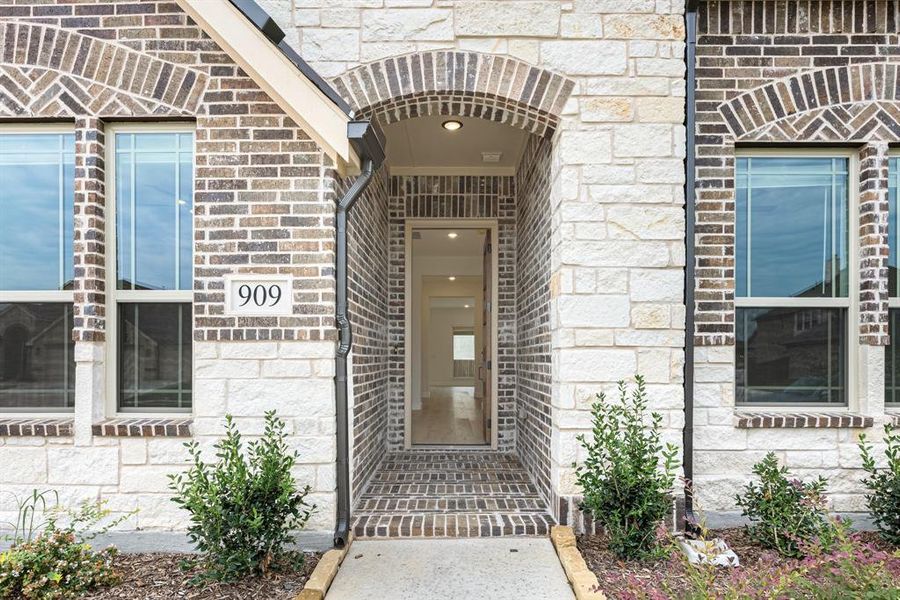 Spacious, unfurnished interior of a new home in West Crossing, Anna (Image 25). Spacious, unfurnished interior of a new home in West Crossing, Anna (Image 25).