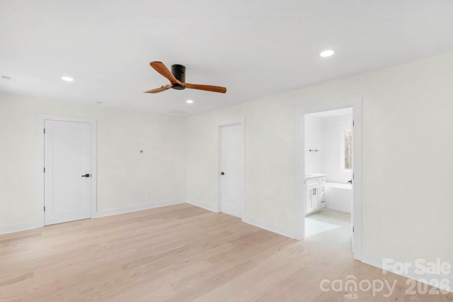 Spacious, unfurnished interior of a new home in , Waxhaw (Image 16).