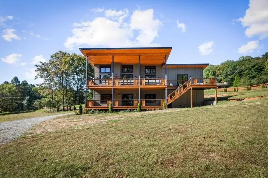 Exterior details and patio area of a home in , Blue Ridge (Image 20).
