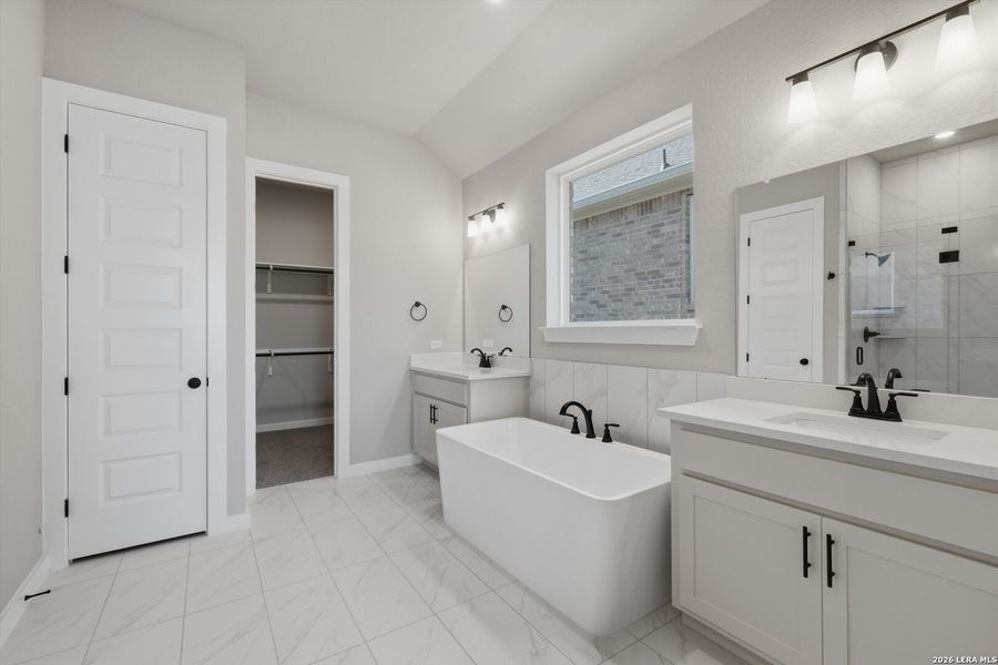 Furnished interior view inside a new home in Meyer Ranch, New Braunfels (Image 6). Furnished interior view inside a new home in Meyer Ranch, New Braunfels (Image 6).