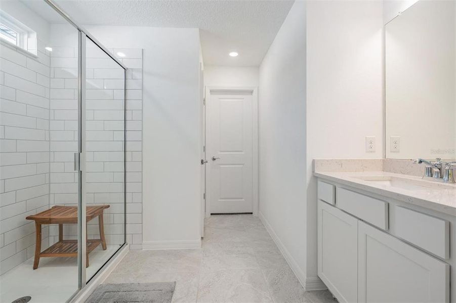 Image 33 of a home in .