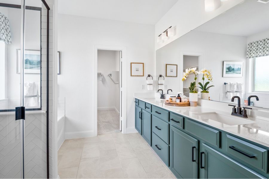 Representative furnished interior of a home built from the Richland by Beazer Homes in Goodland, Midlothian (Image 9).