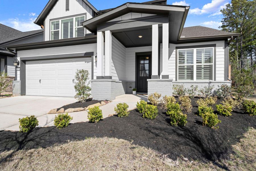 The covered front porch and inviting entry set the tone for what’s inside. The covered front porch and inviting entry set the tone for what’s inside.