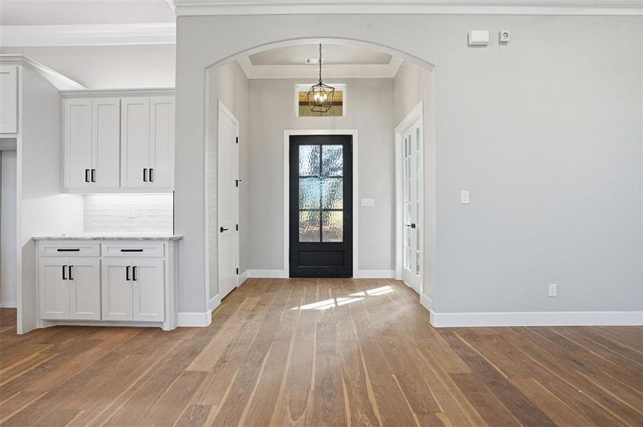 Spacious, unfurnished interior of a new home in , Weatherford (Image 31).