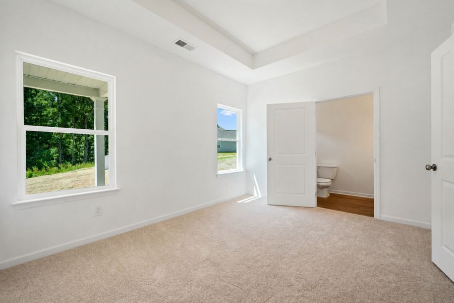 Spacious, unfurnished interior of a new home in Jackson Hills, Clarksville (Image 22).