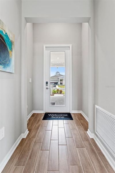 Spacious, unfurnished interior of a new home in Bridgewalk, St. Cloud (Image 19).