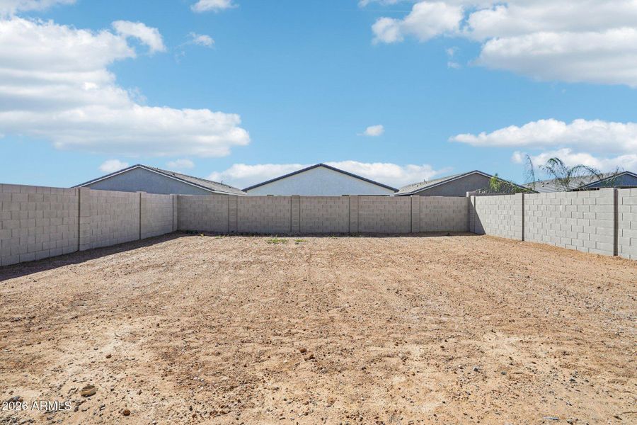 33-web-or-mls-W Camden Ave-S0703-033