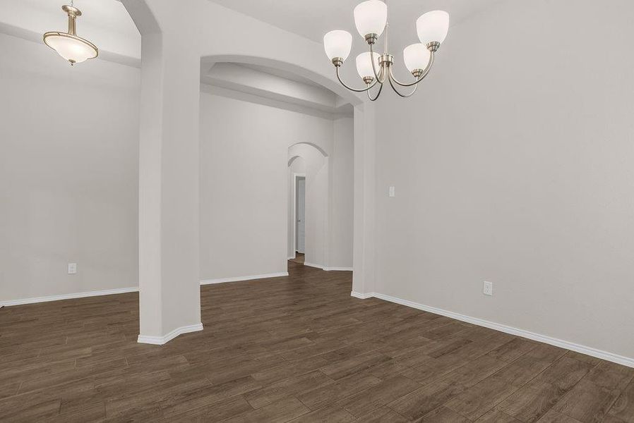 Spacious, unfurnished interior of a new home in Summer Crest, Fort Worth (Image 20).
