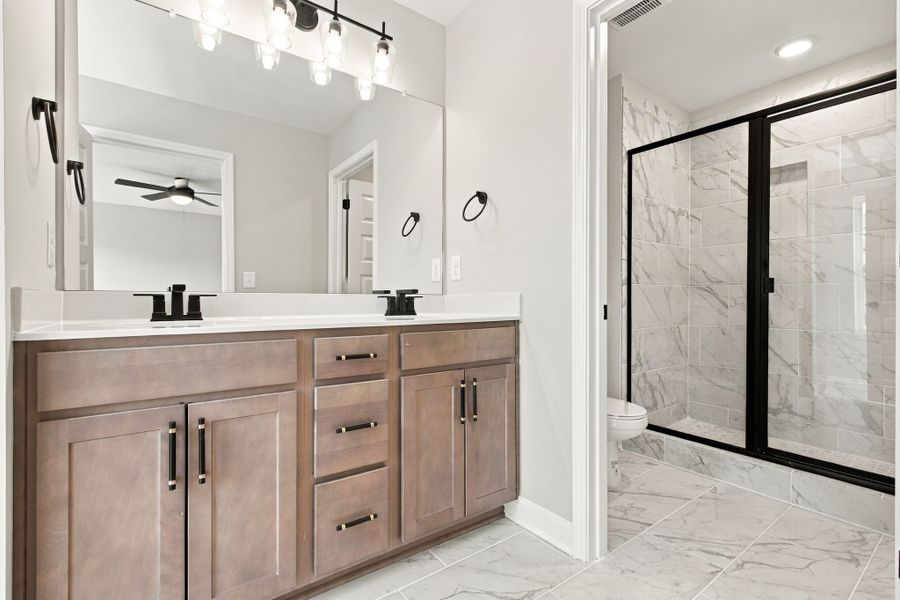 Primary En Suite Bathroom