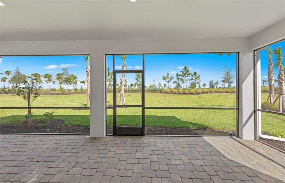 Exterior details and patio area of a home in Del Webb Catalina, Lakewood Ranch (Image 3).