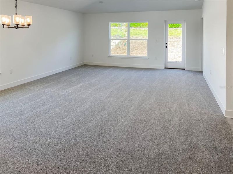 Spacious, unfurnished interior of a new home in Arbor Park, Leesburg (Image 6).
