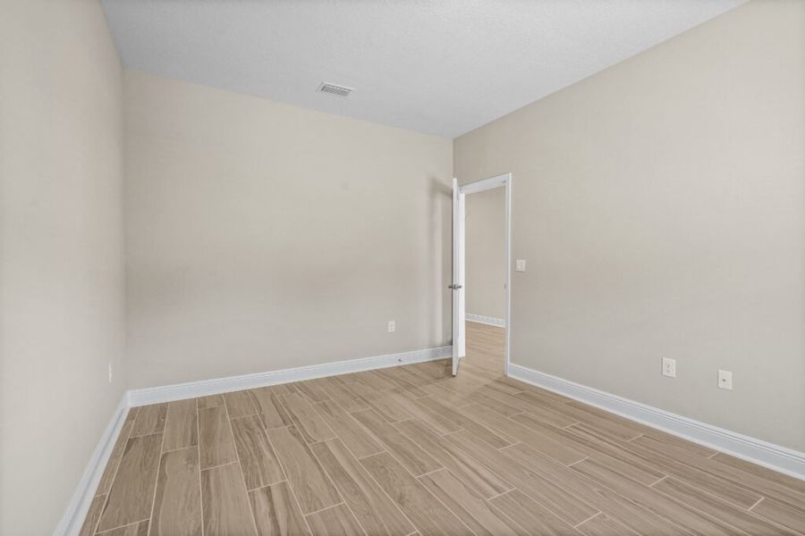 Spacious, unfurnished interior of a new home in Lake Merial, Panama City (Image 27). Spacious, unfurnished interior of a new home in Lake Merial, Panama City (Image 27).
