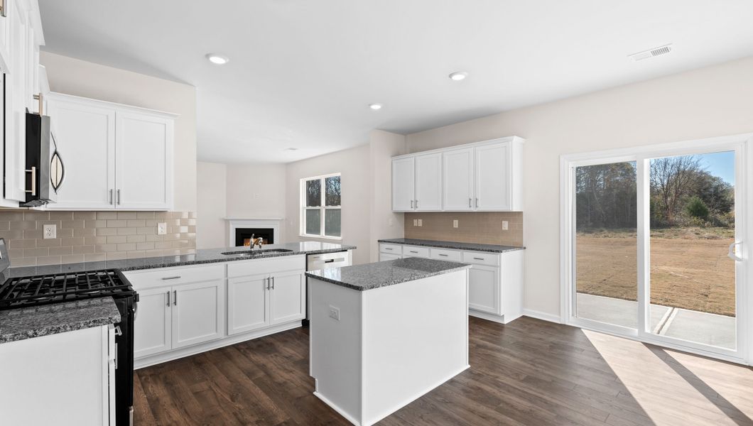 Furnished interior view inside a new home in Hunters Ridge, Woodruff (Image 8).