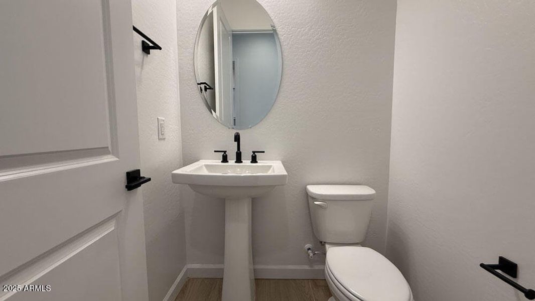 030 - Powder Bathroom 030 - Powder Bathroom