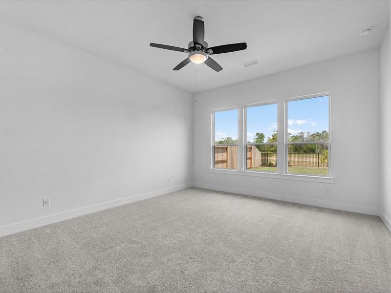 Spacious, unfurnished interior of a new home in Tompkins Reserve, Katy (Image 17).