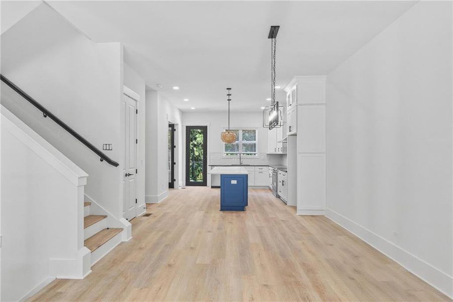 Spacious, unfurnished interior of a new home in , Stockbridge (Image 8).