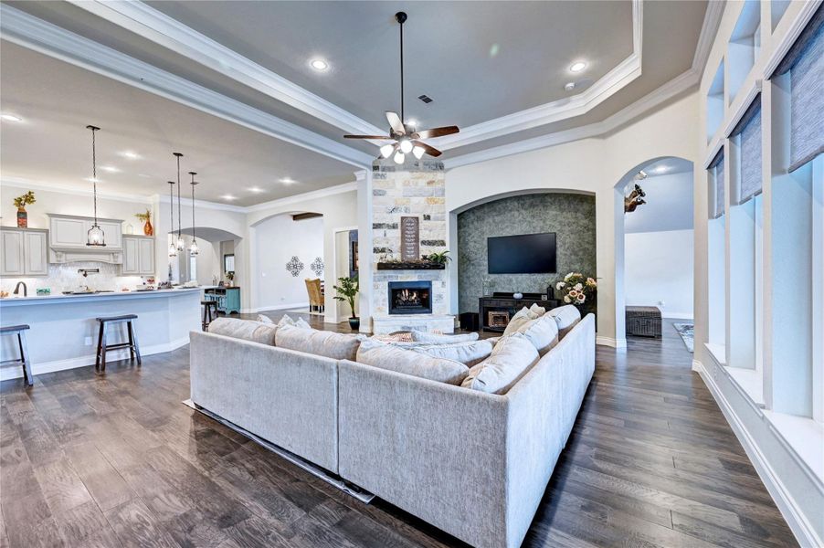 Furnished interior view inside a new home in Artavia 70′, Conroe (Image 36).