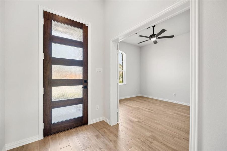Spacious, unfurnished interior of a new home in Morningstar, Aledo (Image 14). Spacious, unfurnished interior of a new home in Morningstar, Aledo (Image 14).
