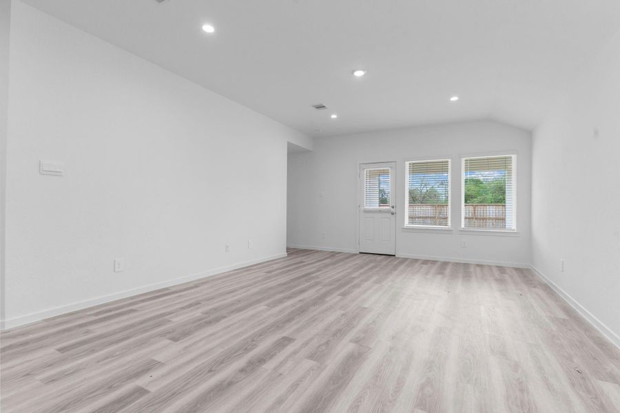 *Images and 3D tour are for illustration only and options may vary from home as built.