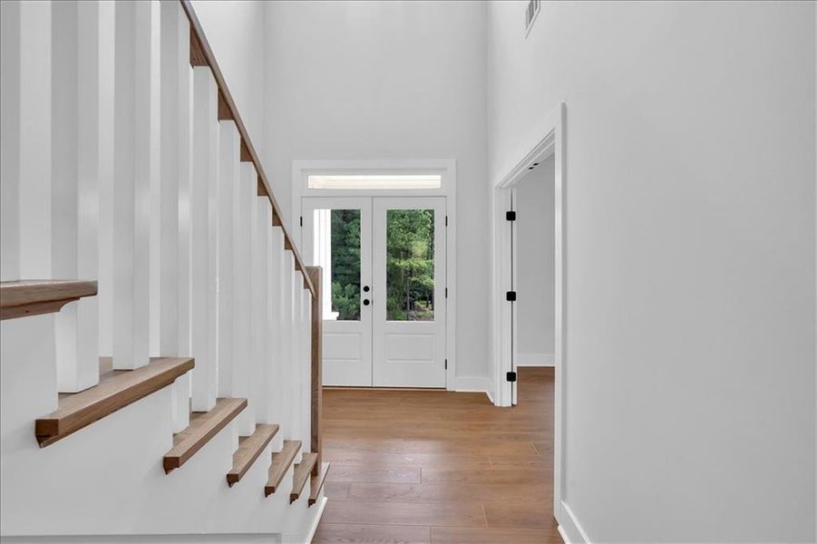 Spacious, unfurnished interior of a new home in , Rome (Image 25).
