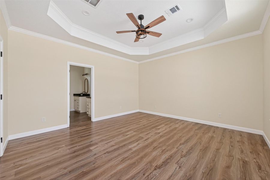 Spacious, unfurnished interior of a new home in , Huffman (Image 24).