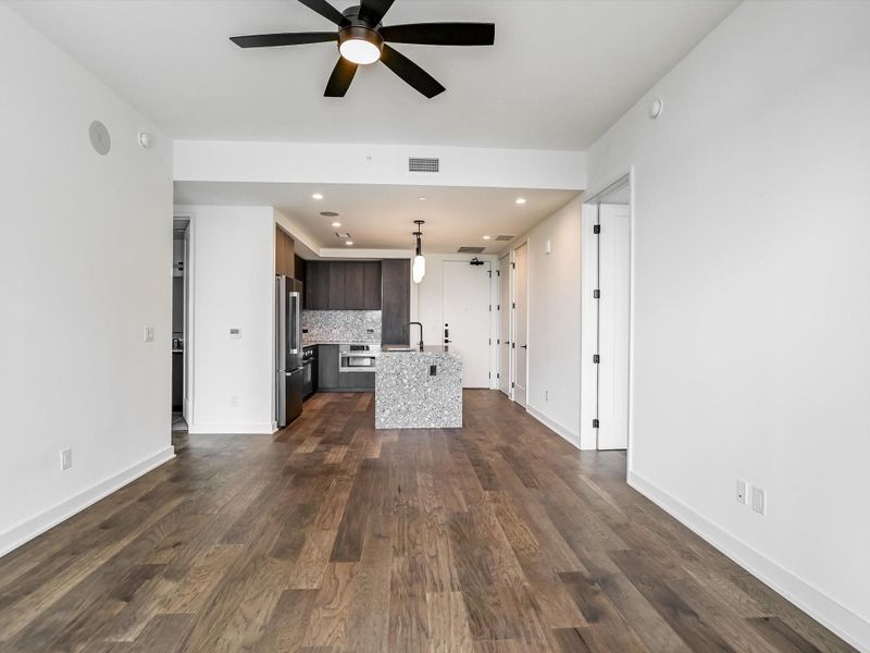 Spacious, unfurnished interior of a new home in , Austin (Image 13).