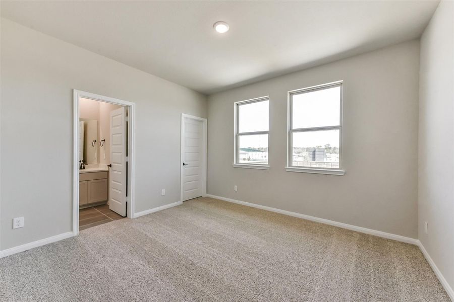Spacious, unfurnished interior of a new home in Colony at Pinehurst, Pinehurst (Image 20). Spacious, unfurnished interior of a new home in Colony at Pinehurst, Pinehurst (Image 20).