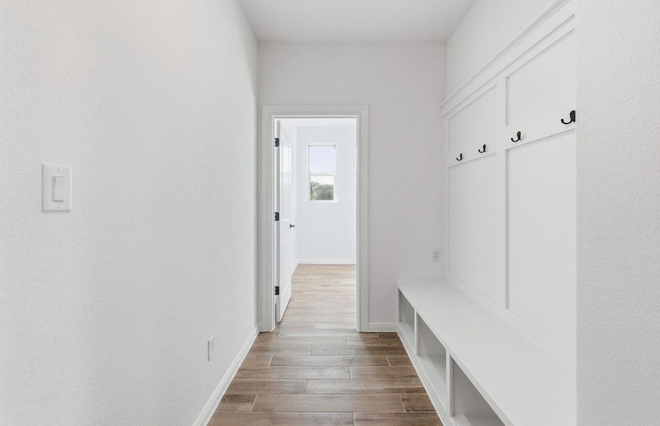 Spacious, unfurnished interior of a new home in Lago Mar, Texas City (Image 14). Spacious, unfurnished interior of a new home in Lago Mar, Texas City (Image 14).