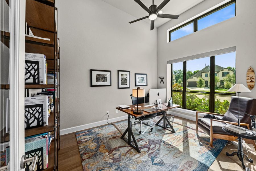 Furnished interior view inside a new home in , Fulshear (Image 31).