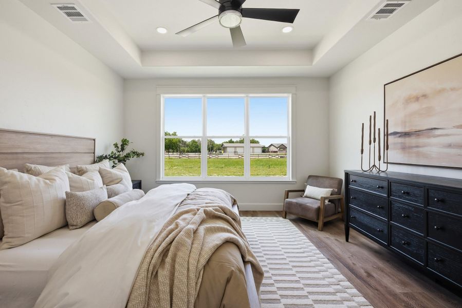 Furnished interior view inside a new home in , Bryan (Image 15).
